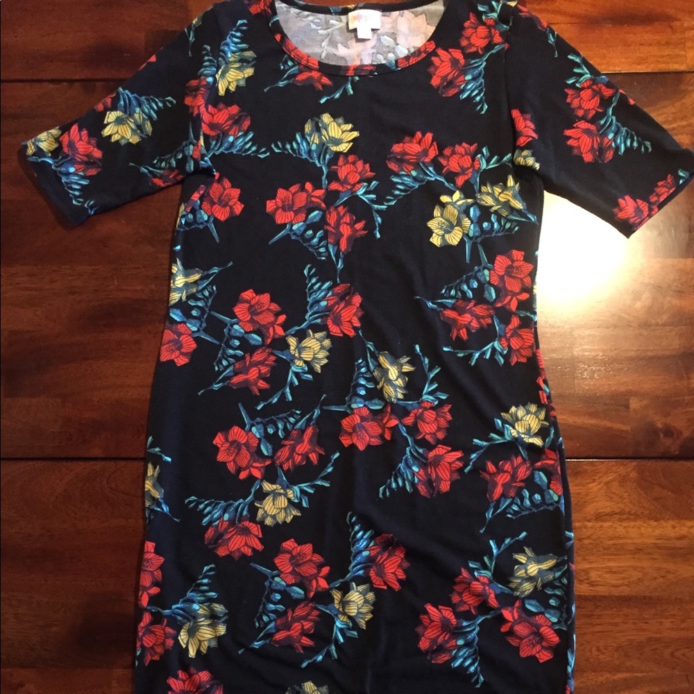 Lularoe Julia size medium